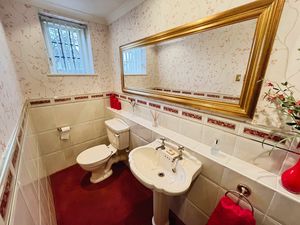 Cloakroom- click for photo gallery